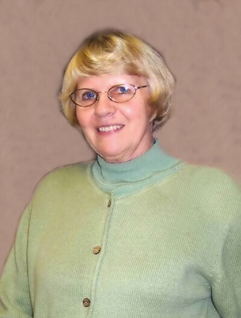 Carol Louise Carlson Profile Photo