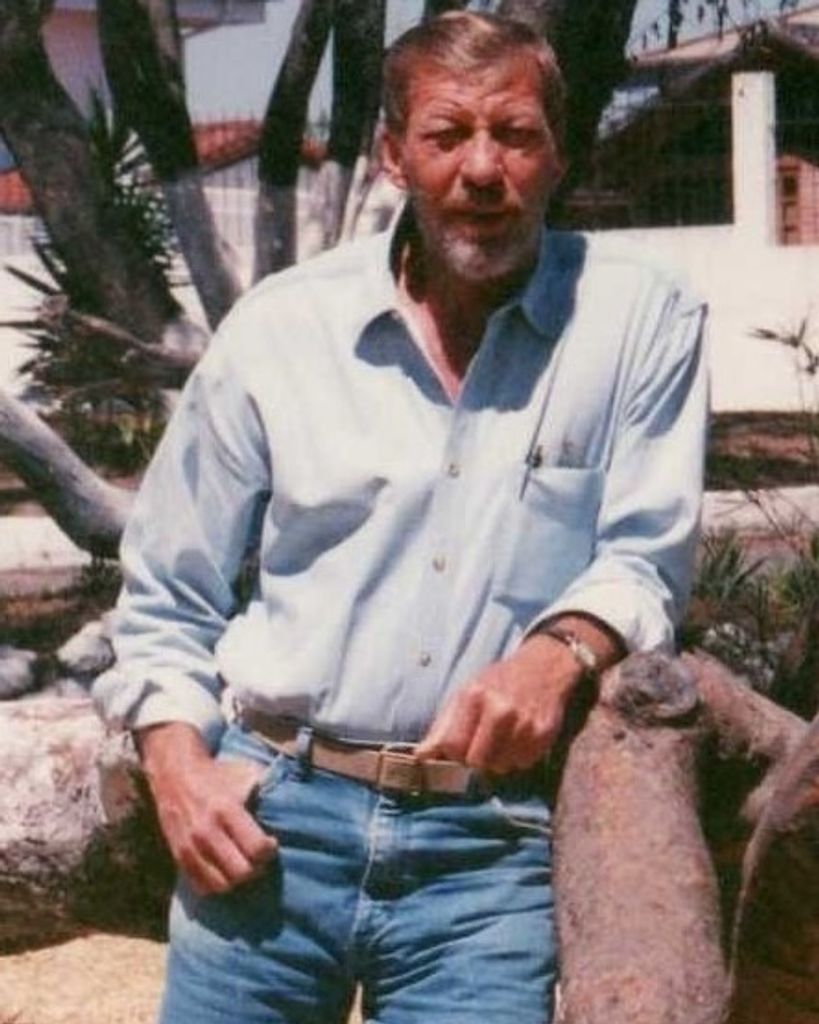 John Dewell Belknap Sr.