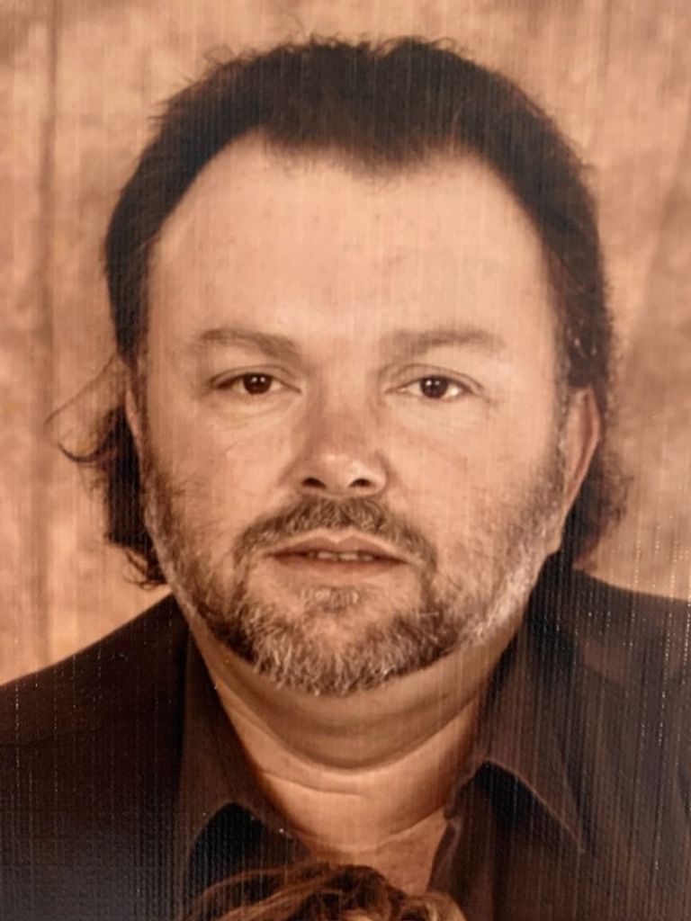 Aaron Dale Robbins Profile Photo