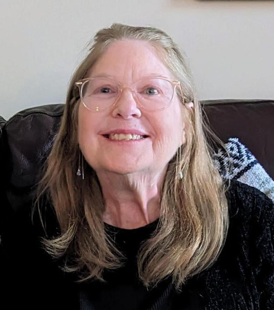 Elizabeth Jones Profile Photo