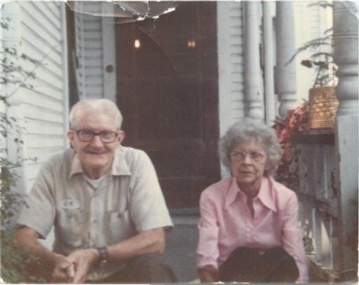 George T. Hooten photo gallery thumbnail 37 of 48