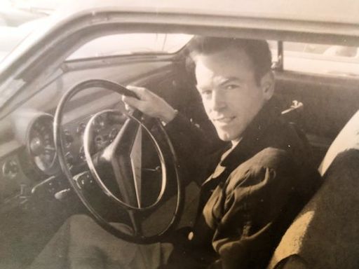Robert Laflamme photo gallery thumbnail 67 of 91
