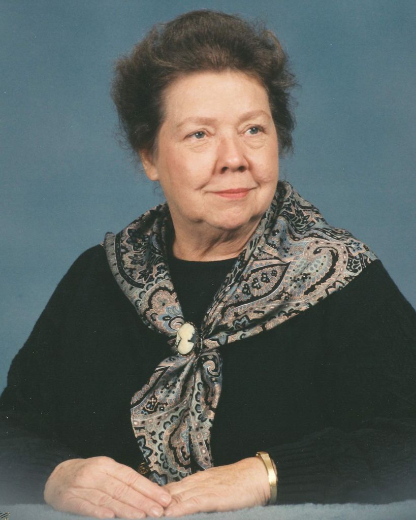 Evelyn Knitter Profile Photo