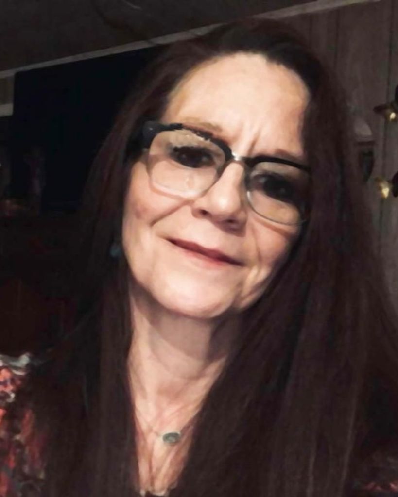 Jolanda R. Leach
