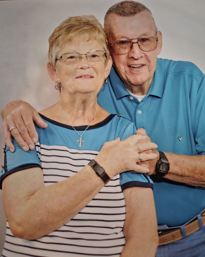 Deanna & Paul Smith Profile Photo