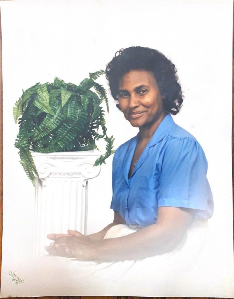 Mrs. Evergreen Gray Thompson Profile Photo