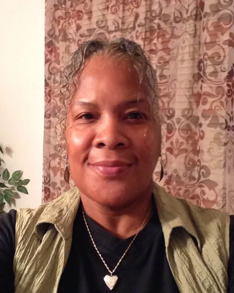 Gwen Gordon Profile Photo