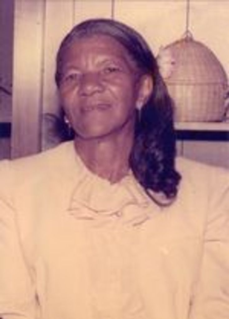 Mrs. Ollie Sanders Profile Photo