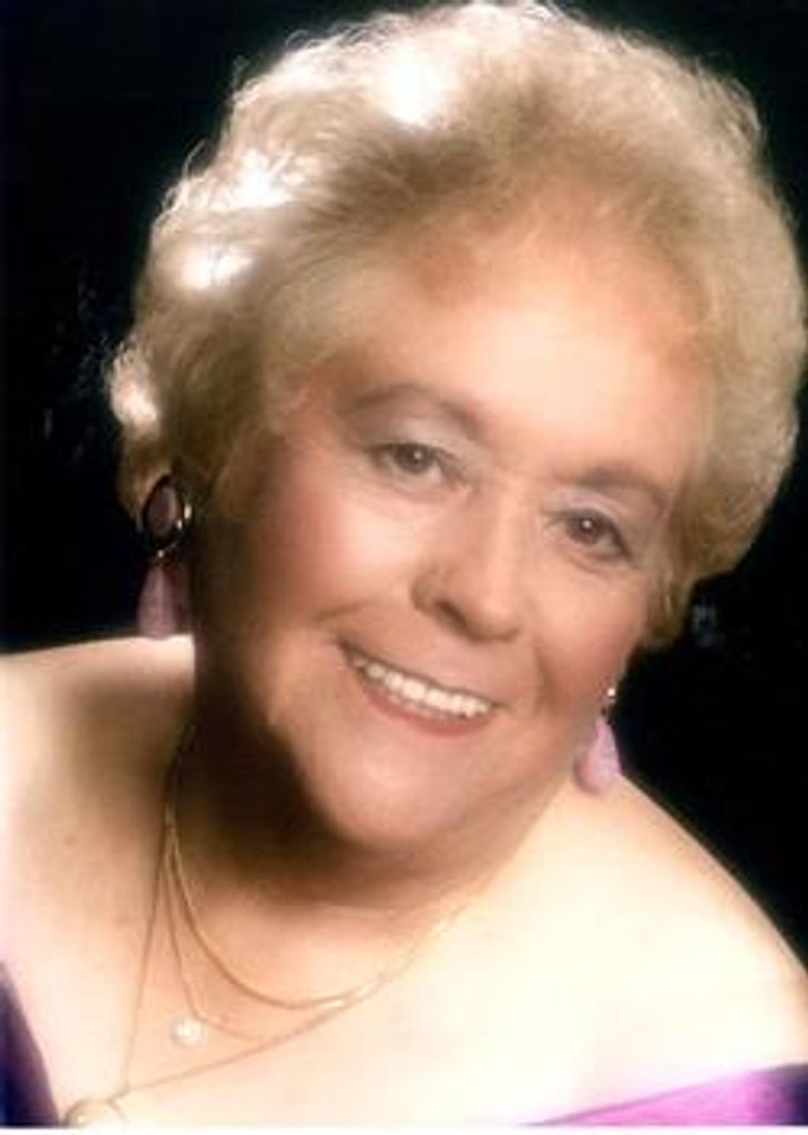 Alena Marie (Mac Quarrie) Bemis