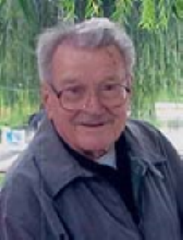 Andrew  Edward Macuga