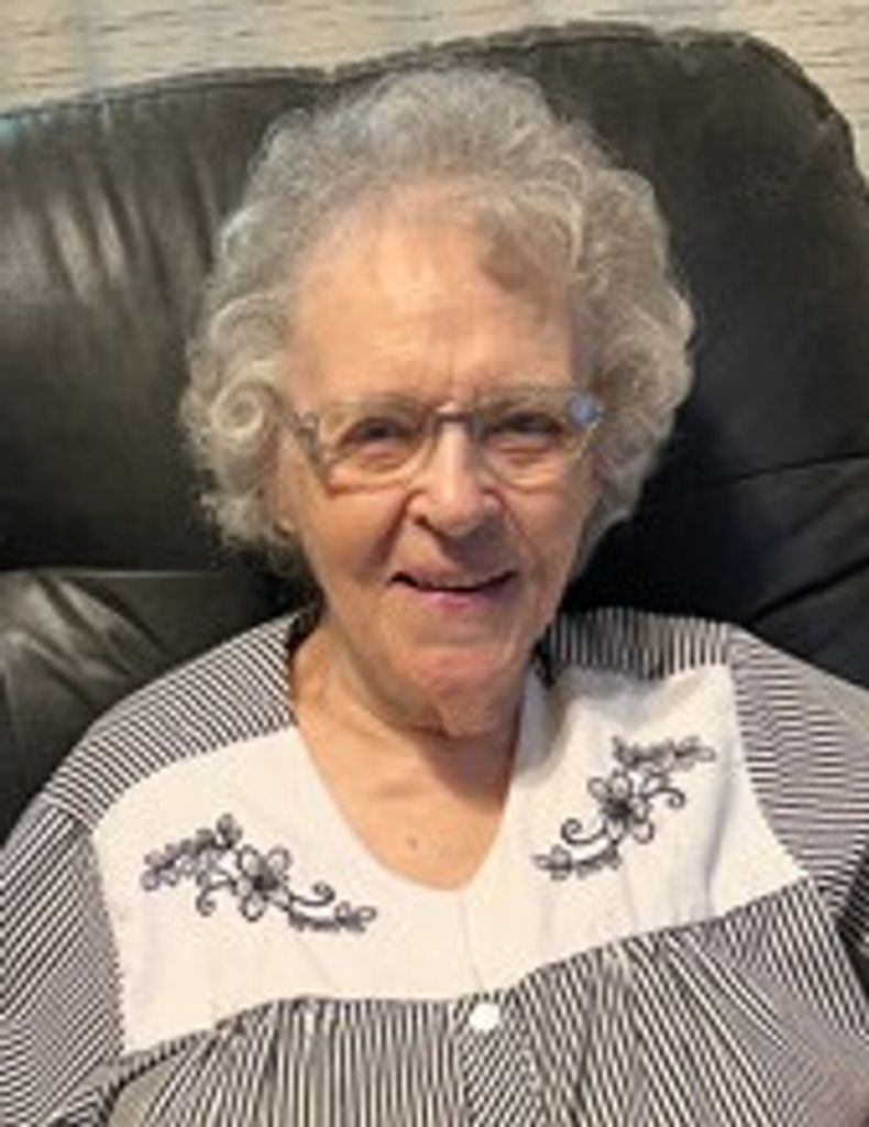 Betty Rose Luken Profile Photo