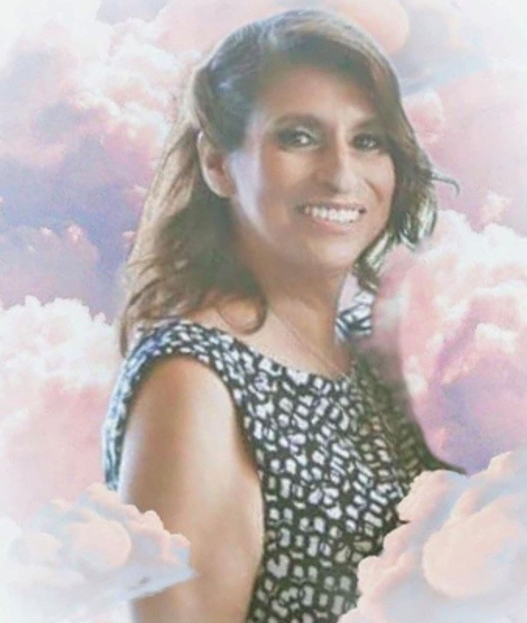 Anita Alaniz photo gallery image 1 of 1