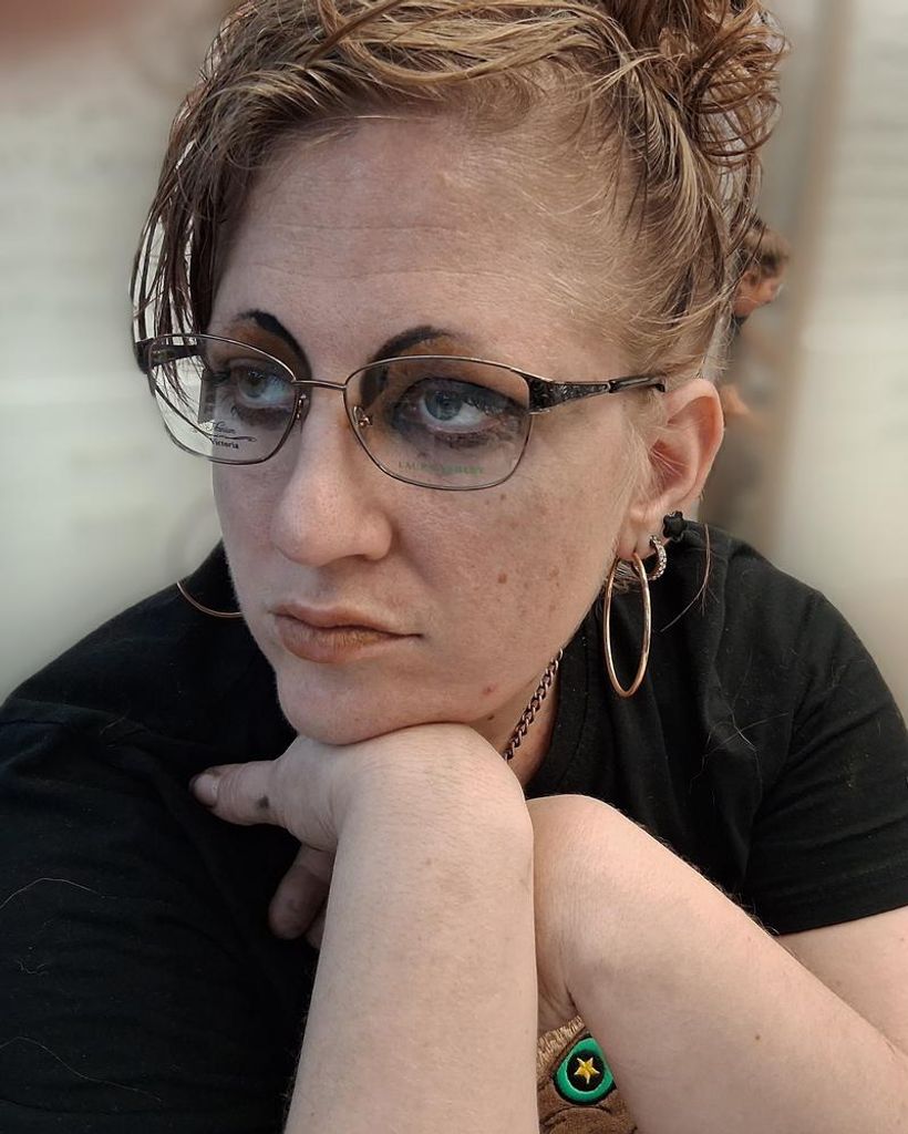 Emily Claire Meeks Profile Photo