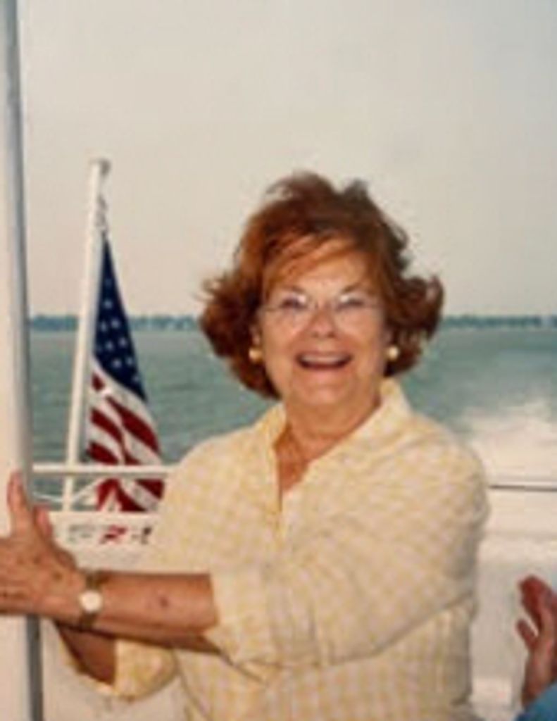 Dorothy  Gail  Foland