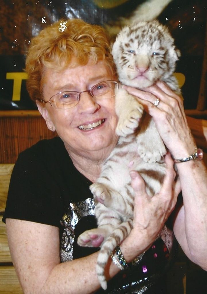 Elizabeth Spaulding Profile Photo