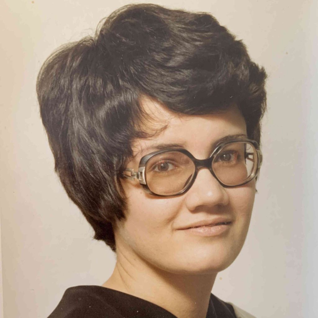 Margery Elaine Knowles Profile Photo