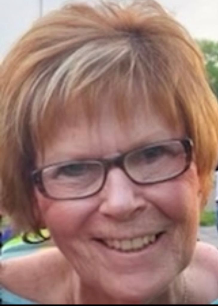 Carol J. (Panezich)  Ventresco