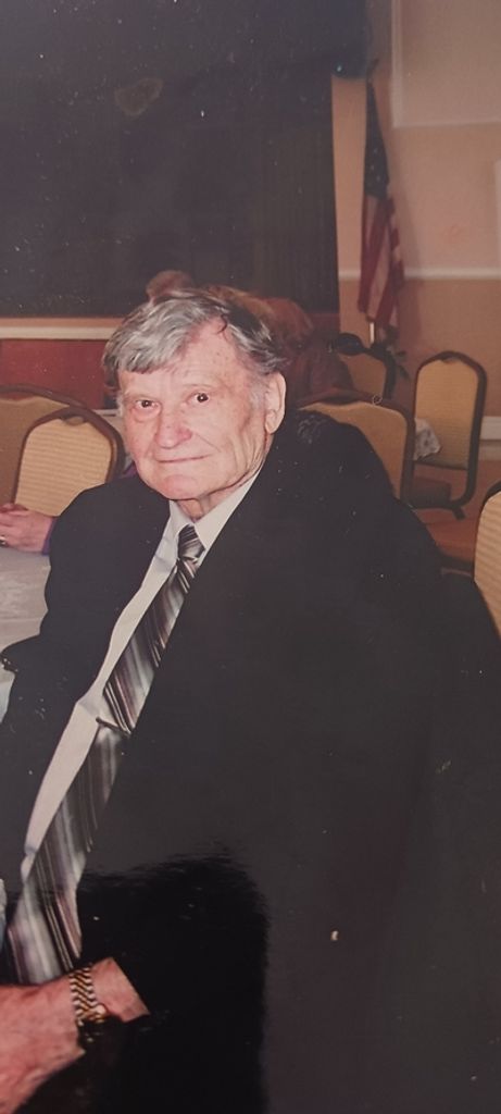 Alexander Howanski Profile Photo