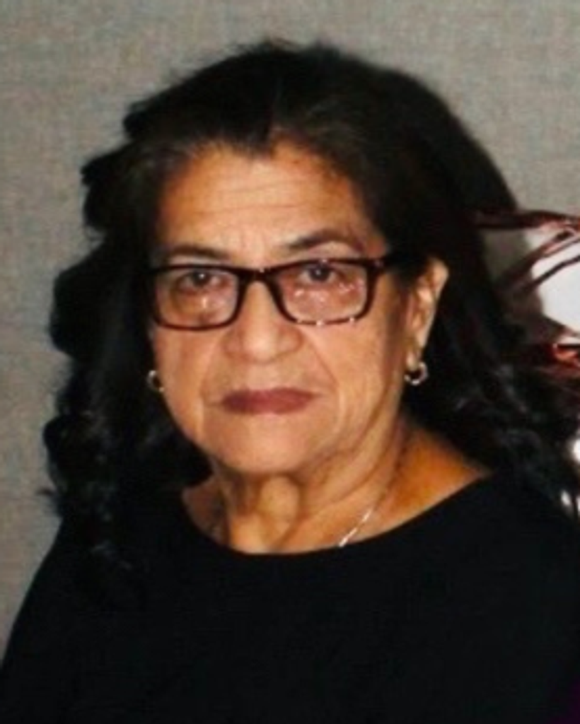 Aura Elena Merida Profile Photo