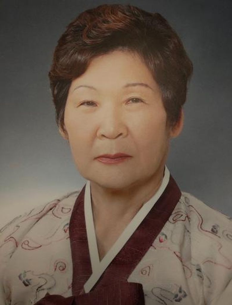 Chong Rae Kim Profile Photo