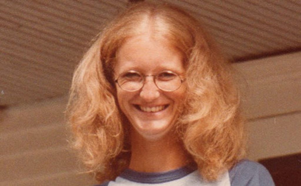 Vicki R Knudsen