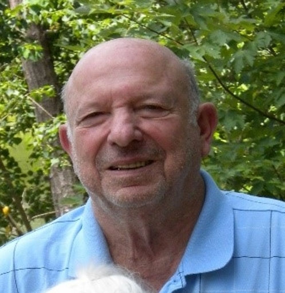 Joe M Badt