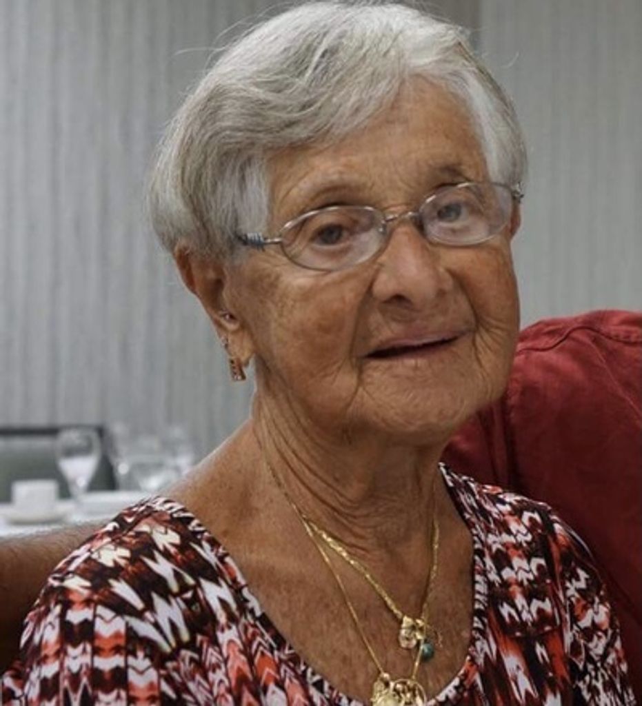 Ester G Lenczicki Profile Photo