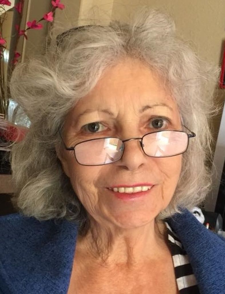 Lorraine Towns Profile Photo