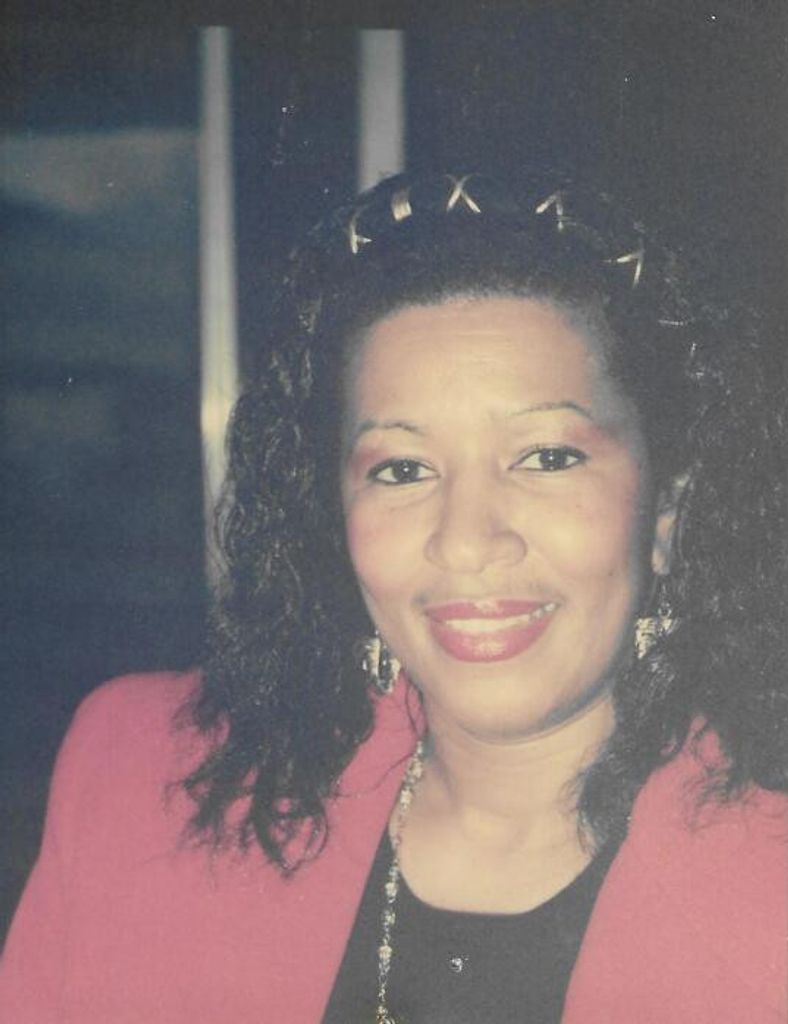 Sandra Annlea "Smitty" (Smith)  Soweto