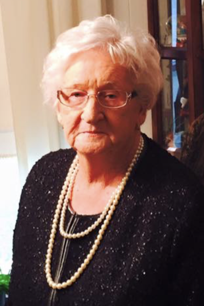 Evalyn Jo (Caver)  Neill Profile Photo