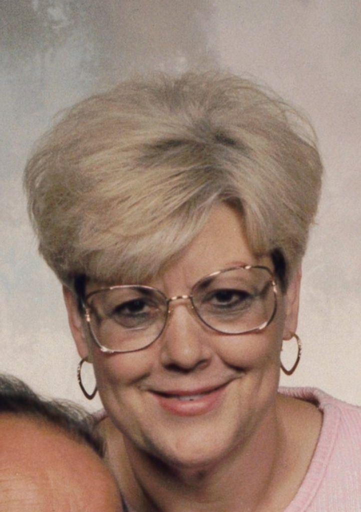 Lois Mast