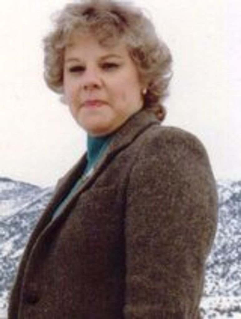 Lenore Larsen
