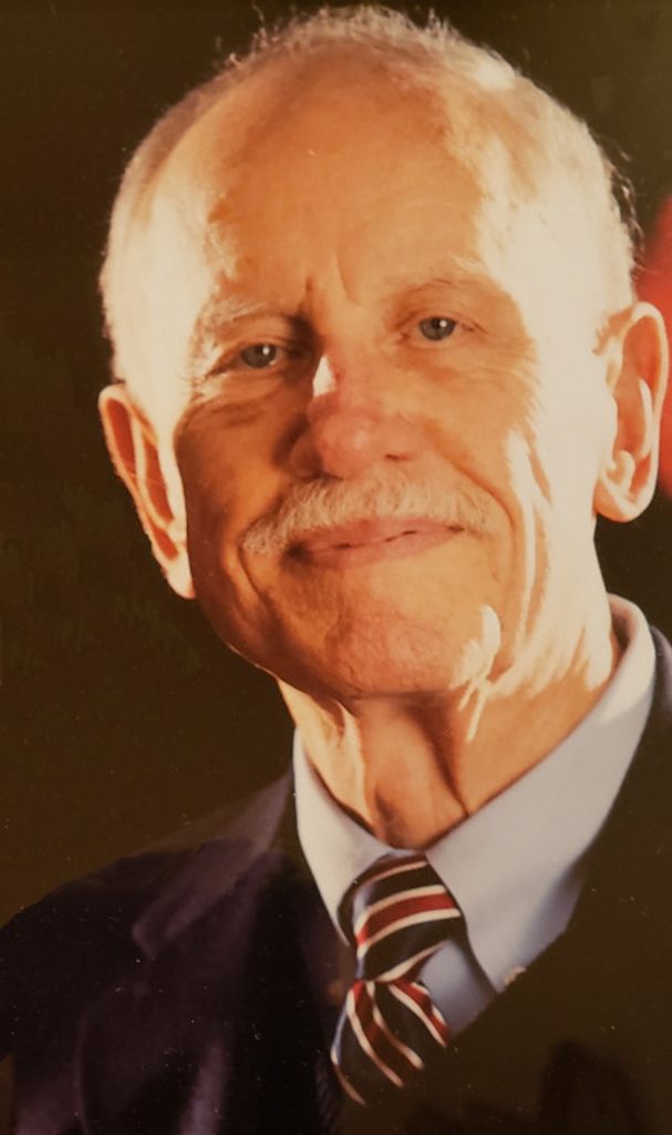 Charles Edwin Head Profile Photo