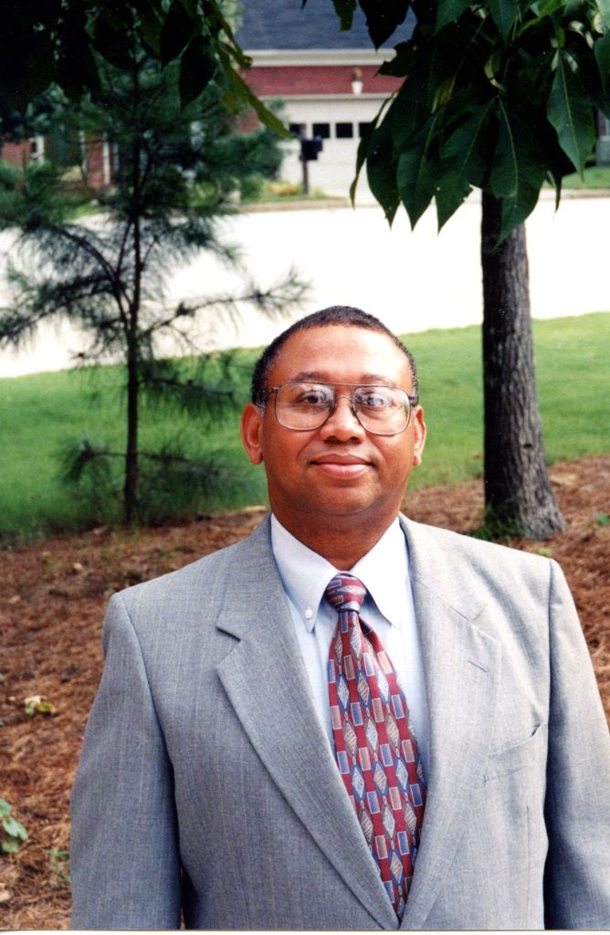 Bobby Leon Scott Profile Photo