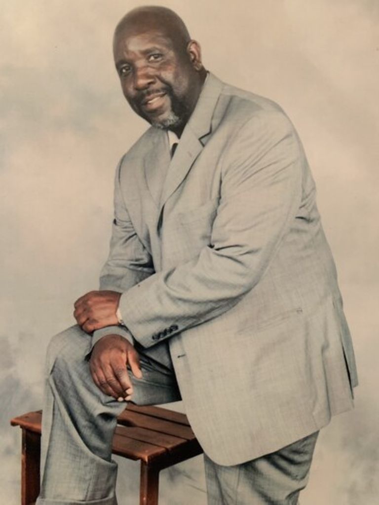 Mr. Lee Henry Murray