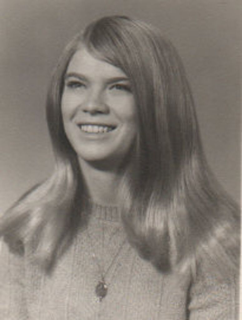 Sharon M. (Daft)  Richmond