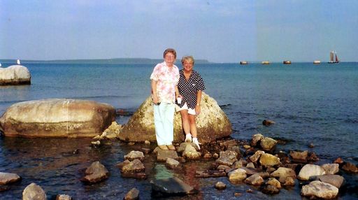 Sheila Raney photo gallery thumbnail 114 of 159