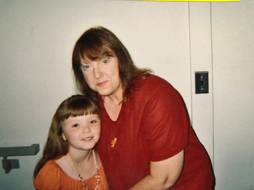 Evelyn (Howard)  Muncy photo gallery thumbnail 22 of 68