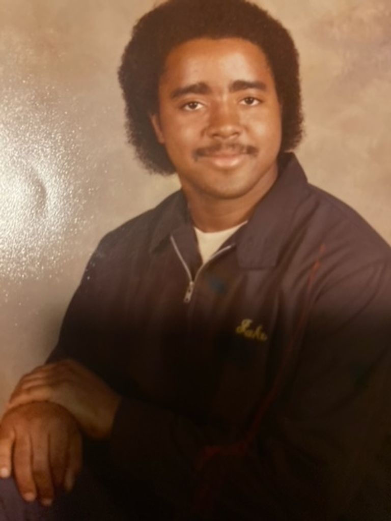 James Lee Pierce Profile Photo