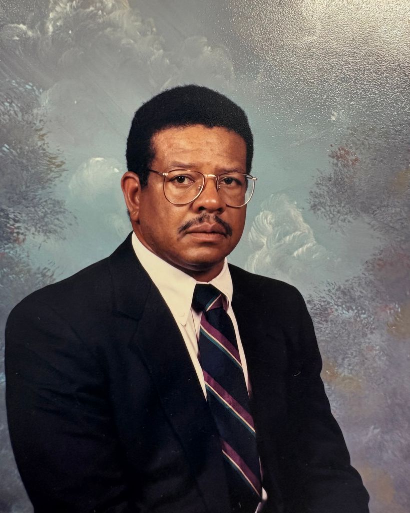 James Robert Peterson Profile Photo