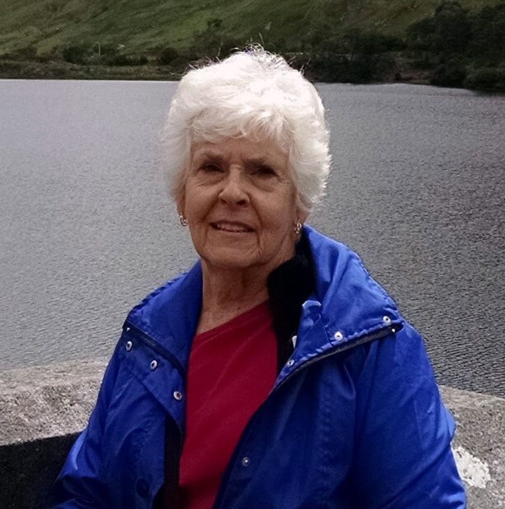 Geraldine ""Geri"" Van Loij