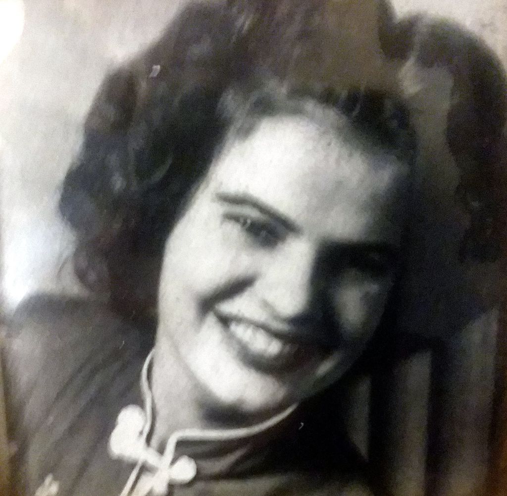 Betty Lou Broach