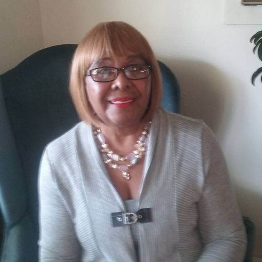 Malessia Dennis Profile Photo