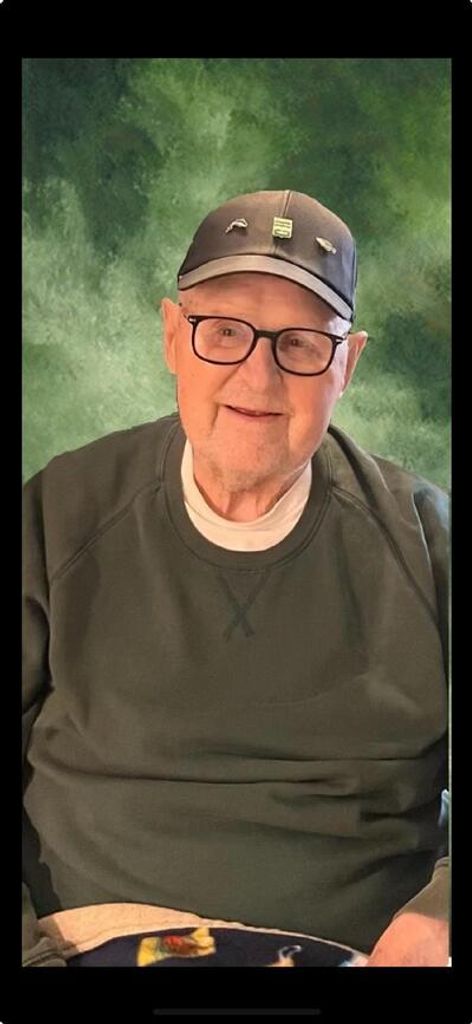 Richard (Dick) W. Mccabe Profile Photo