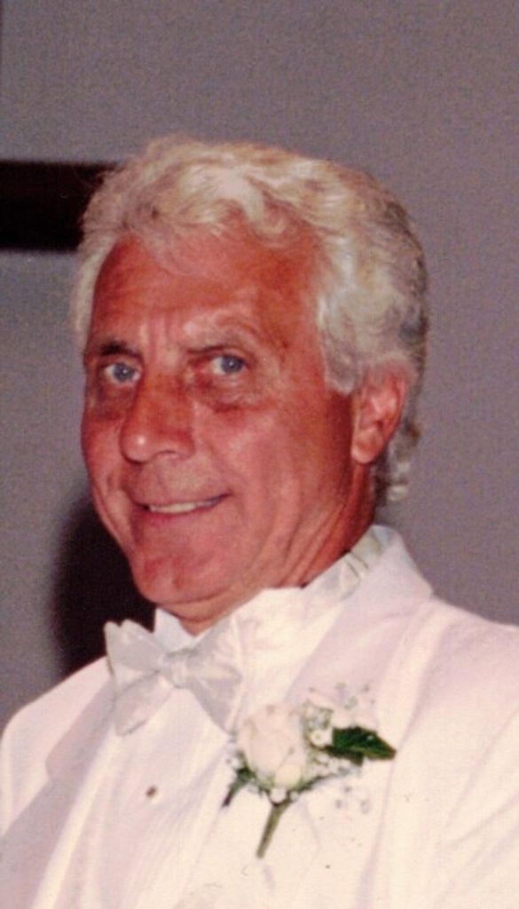 Howard "Buck" Simmons