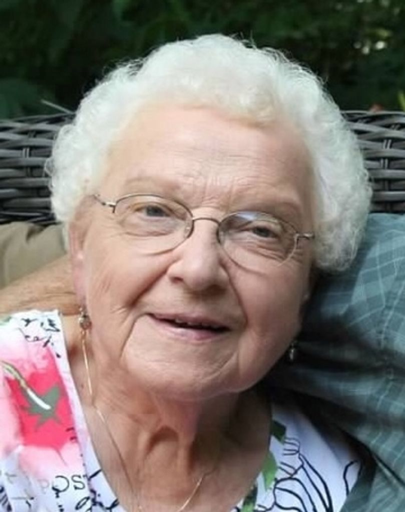 Bettie Bird Profile Photo