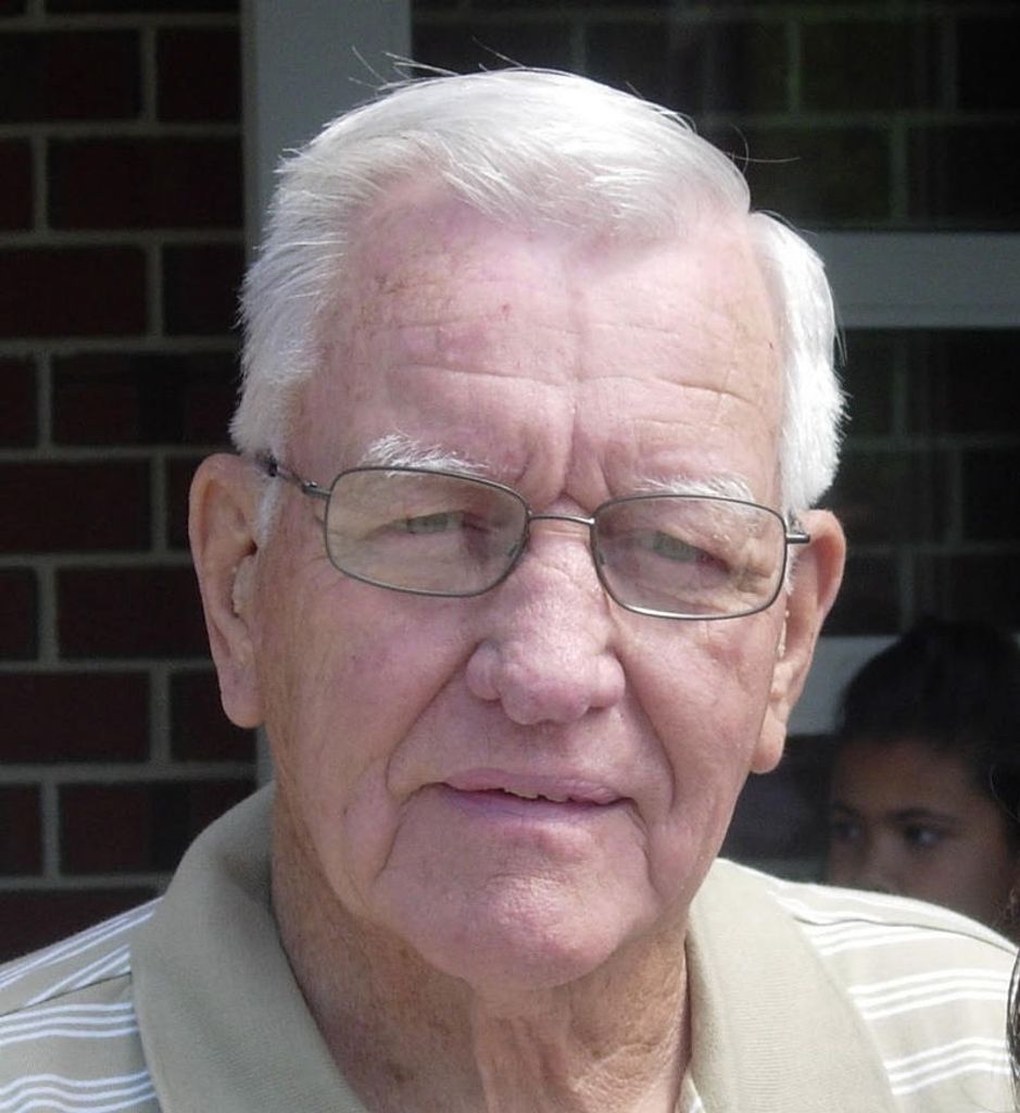 Robert L. Sauvageau Profile Photo