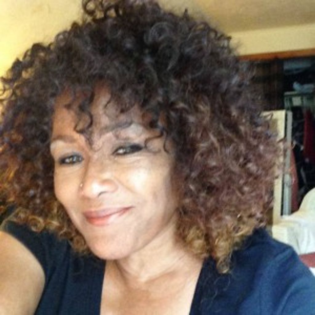 Estelle Lynch Profile Photo