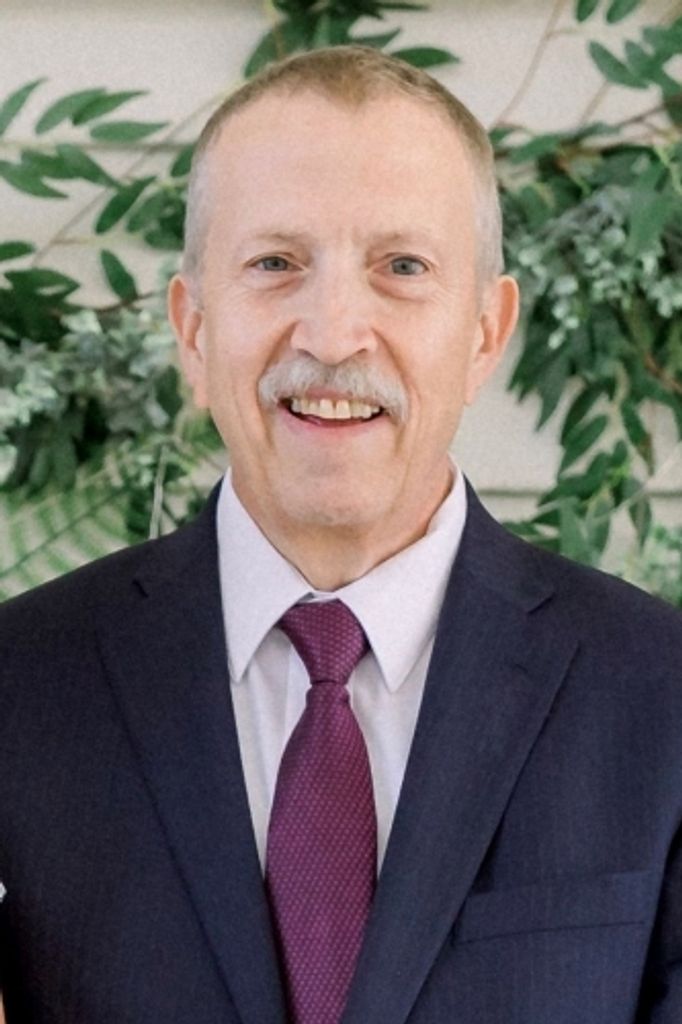 Mr. John Bradley Hentschel