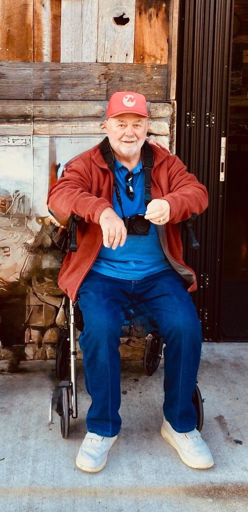 Mitchell Leonard Wieczorek Profile Photo